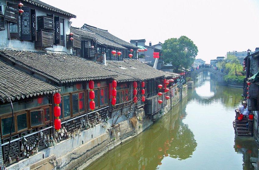 古希腊的青铜公牛刑具，能将犯人烤熟，还能把惨叫变成动物的咆哮